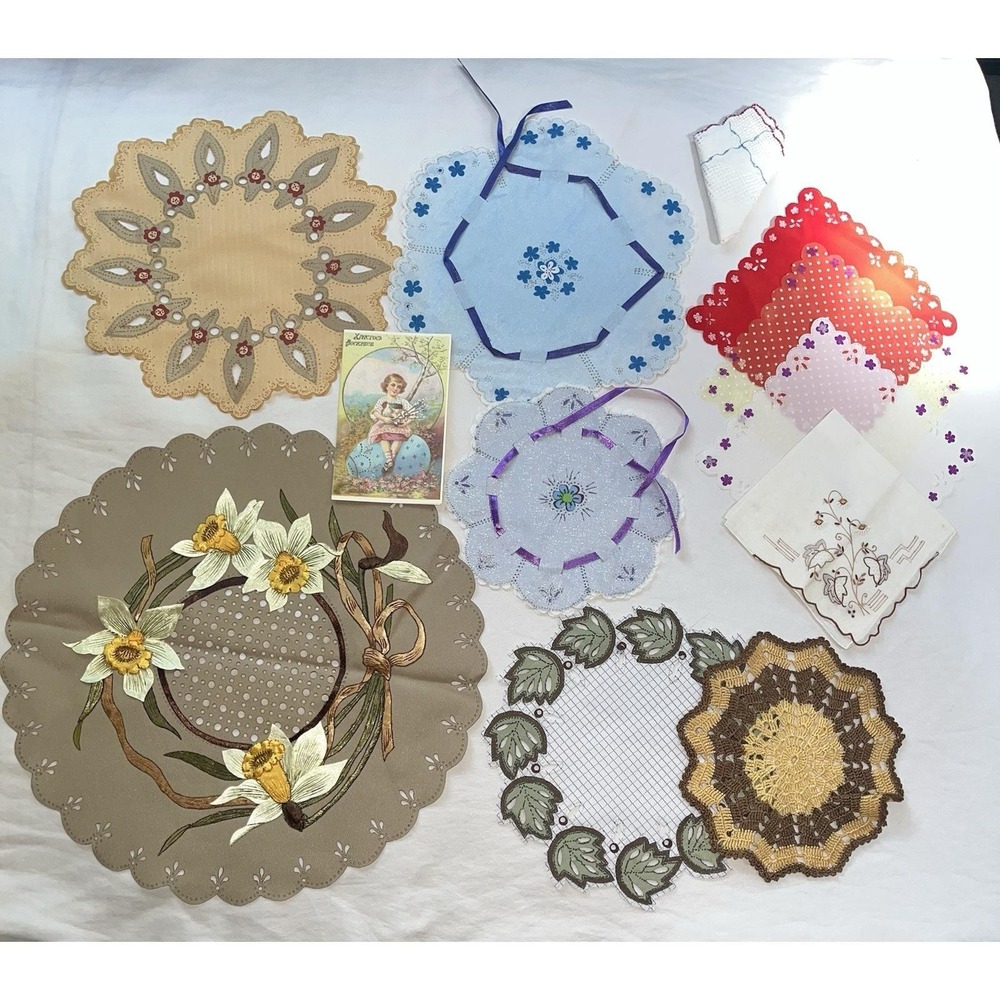 Vintage Fancy Table Linens Lot Doilies Sachets Hankies Applique Daffodils Russia